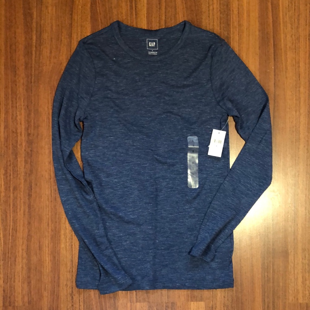 NWT - GAP Modern Fit Blue Long Sleeved T Shirt